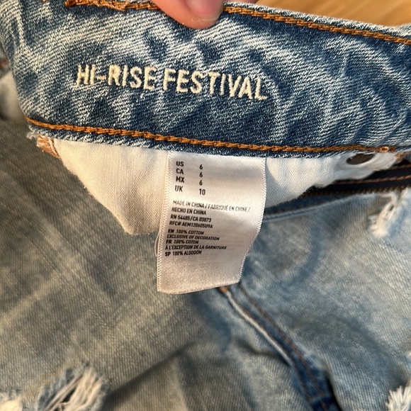 Hi rise festival. American eagle shorts - Picture 4 of 5